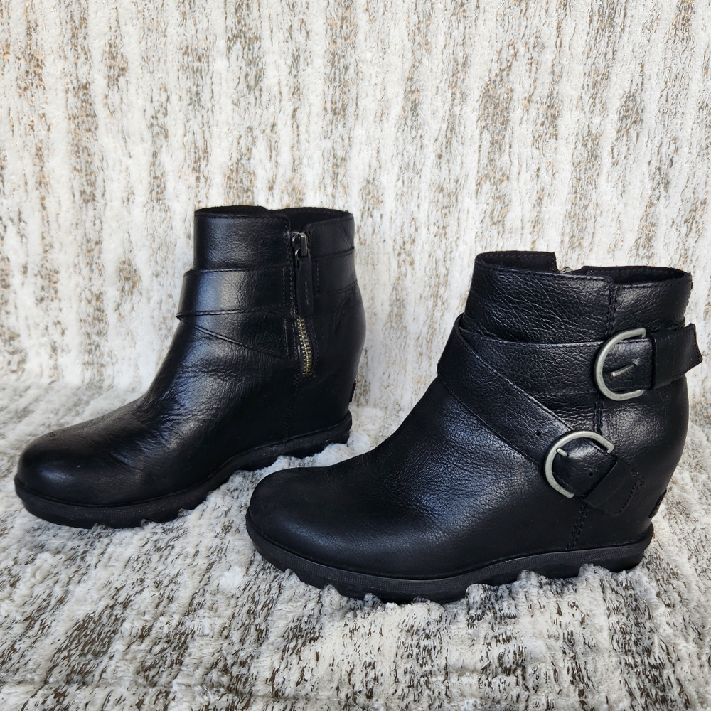 Sorel "Joan of Arctic Wedge II Buckle Bootie" WP Black Leather | Women's Size 8 - Picture 3 of 14